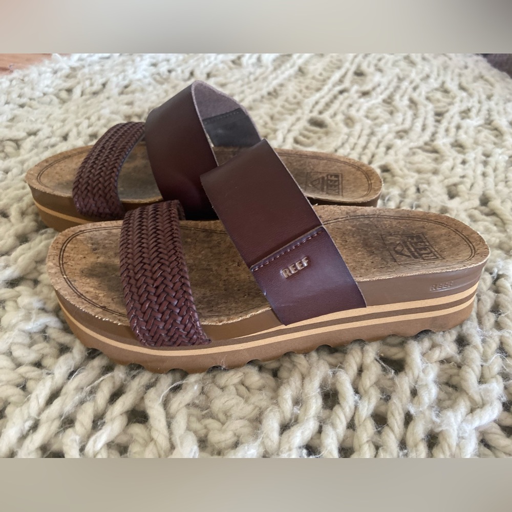 Women’s Reef Vista Hi sandals size 7